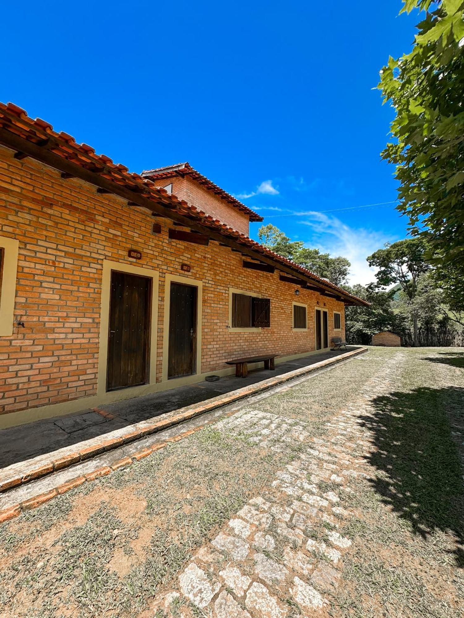 Pousada E Restaurante Casarao Passa Quatro Ngoại thất bức ảnh
