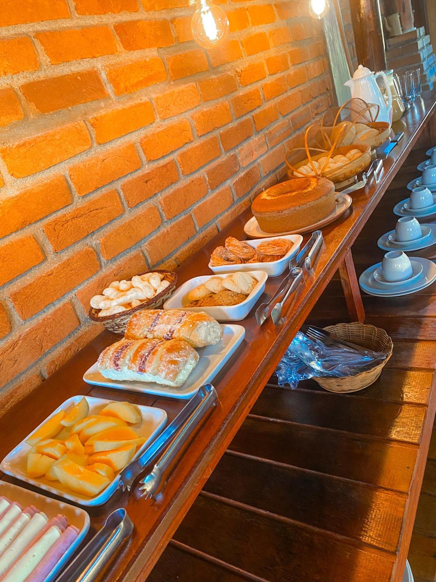 Pousada E Restaurante Casarao Passa Quatro Ngoại thất bức ảnh