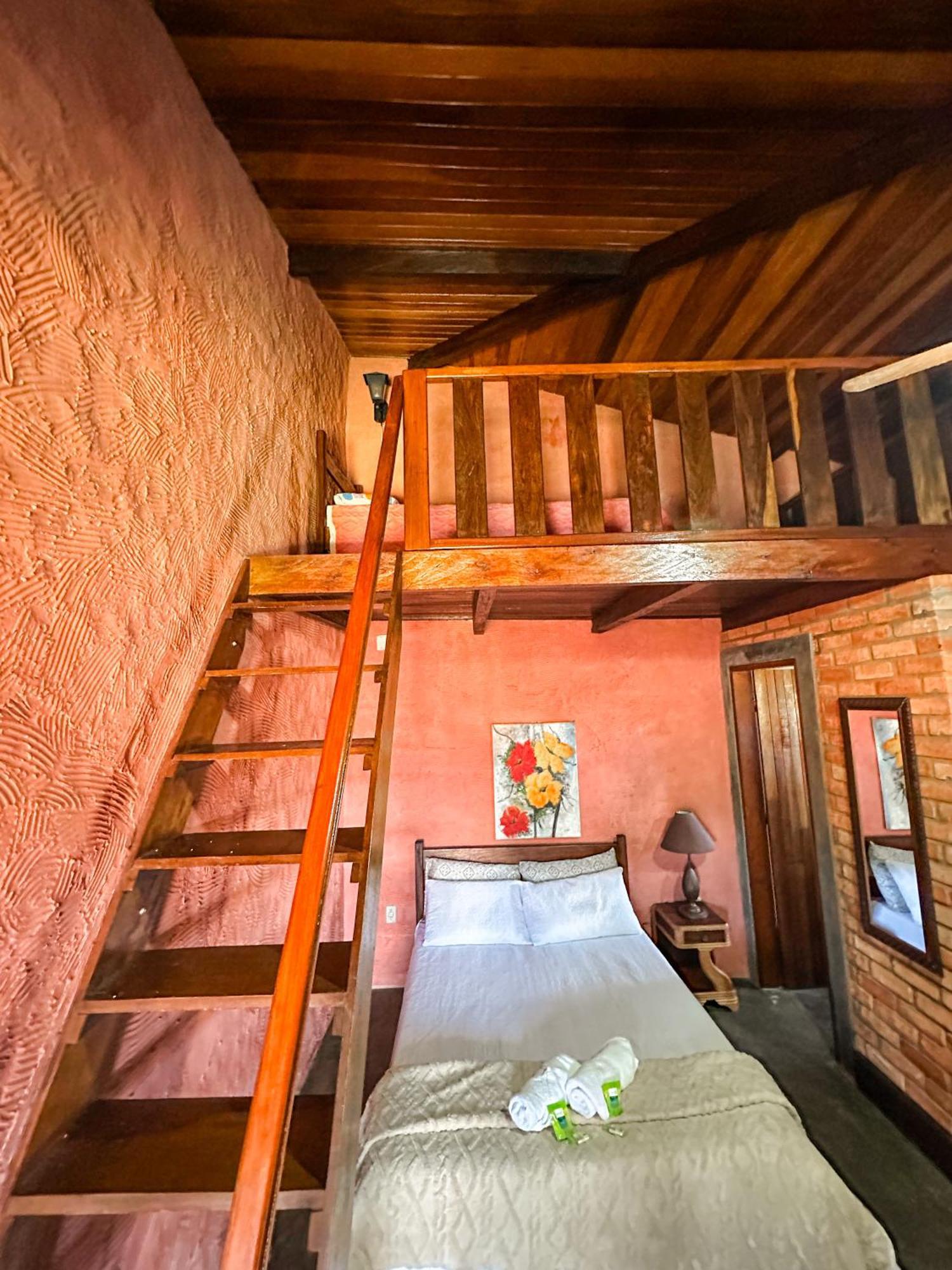 Pousada E Restaurante Casarao Passa Quatro Ngoại thất bức ảnh
